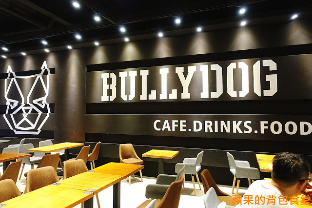 [食記] 高雄楠梓-布利多Bullydog 浮誇IG打卡毛筆串燒 廣島炸牡蠣外脆內軟 培根青蔥香甜清爽 高雄美食