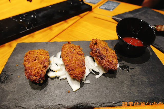 [食記] 高雄楠梓-布利多Bullydog 浮誇IG打卡毛筆串燒 廣島炸牡蠣外脆內軟 培根青蔥香甜清爽 高雄美食