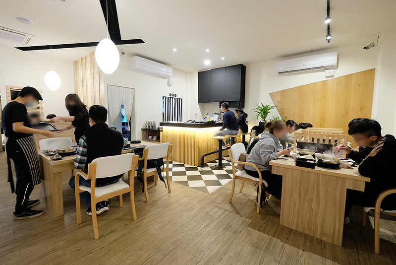 台中吃到飽,台中東興路美食,台中海鮮吃到飽,台中漂亮火鍋,台中火鍋吃到飽,台中西區吃到飽,台中西區火鍋,台中西屯美食,漂亮火鍋,西區火鍋,西區美食,西屯吃到飽 @強生與小吠的Hyper人蔘~