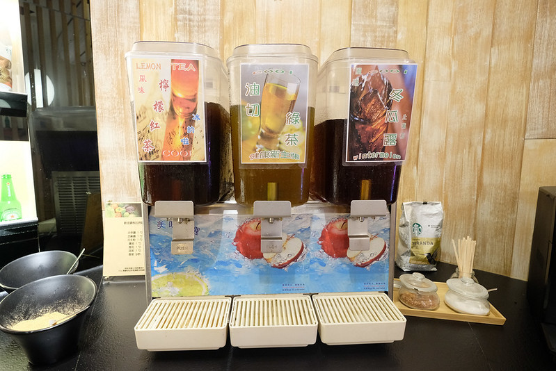 台中吃到飽,台中東興路美食,台中海鮮吃到飽,台中漂亮火鍋,台中火鍋吃到飽,台中西區吃到飽,台中西區火鍋,台中西屯美食,漂亮火鍋,西區火鍋,西區美食,西屯吃到飽 @強生與小吠的Hyper人蔘~