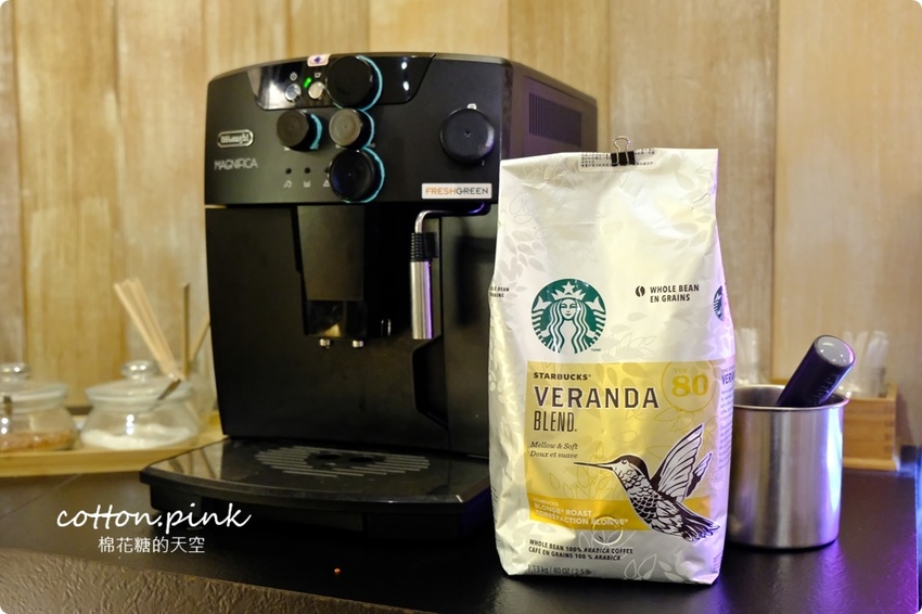 台中火鍋吃到飽這家超彭湃！漂亮火鍋超過七十種食材任你吃～海鮮就超過20種！