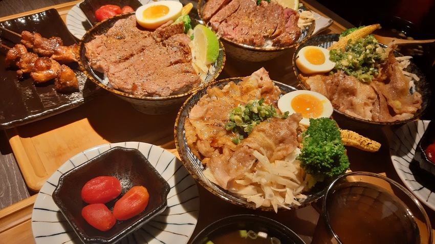 台南✯中西區｜大河屋 燒肉丼/串燒｜開幕活動慶『 丼飯買一送一』還不快衝一波晚了就沒囉