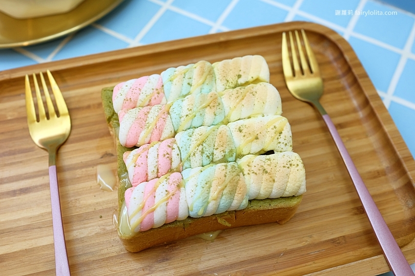 一象甜品。彩虹粉粿超療癒,在地人才知道隱藏版手工豆花,營業時間人擠滿滿! @蹦啾♥謝蘿莉 La vie heureuse