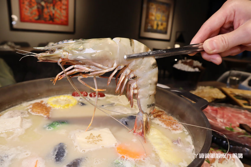 新竹迪卡儂附近美食推薦李私房鍋物！新竹火鍋必吃胡椒豬肚雞鍋