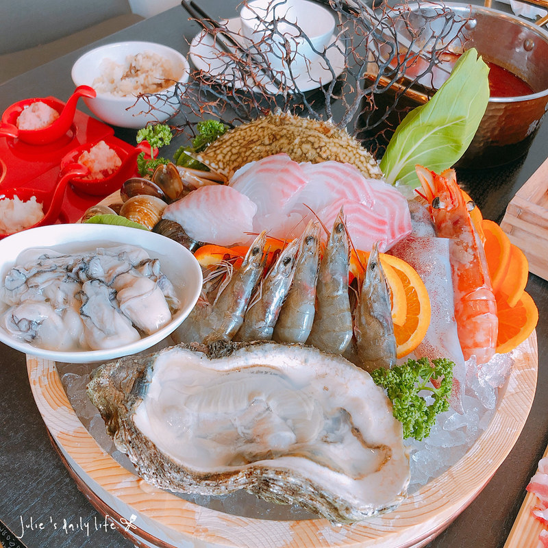 個人鍋,停車位,免費wifi,冷藏肉,嘉一香活菌豬,套餐,宜蘭,宜蘭厲害火鍋,宜蘭市火鍋,宜蘭火鍋,宜蘭火鍋 推薦,宜蘭火鍋2019,宜蘭美食,宜蘭聚餐地點,宜蘭首間冷藏肉火鍋專門店,寵物友善餐廳,巨無霸超猛海鮮,新開幕,桂丁雞,海鮮,涮涮鍋,火鍋,火鍋店,無線WIFI,美國Prime,聚德家 宜蘭,聚德家宜蘭,聚德家火鍋,聚德家火鍋宜蘭,聚德家豐味鍋物,聚德家豐味鍋物-宜蘭農權店 @跟著Julie一起走吧