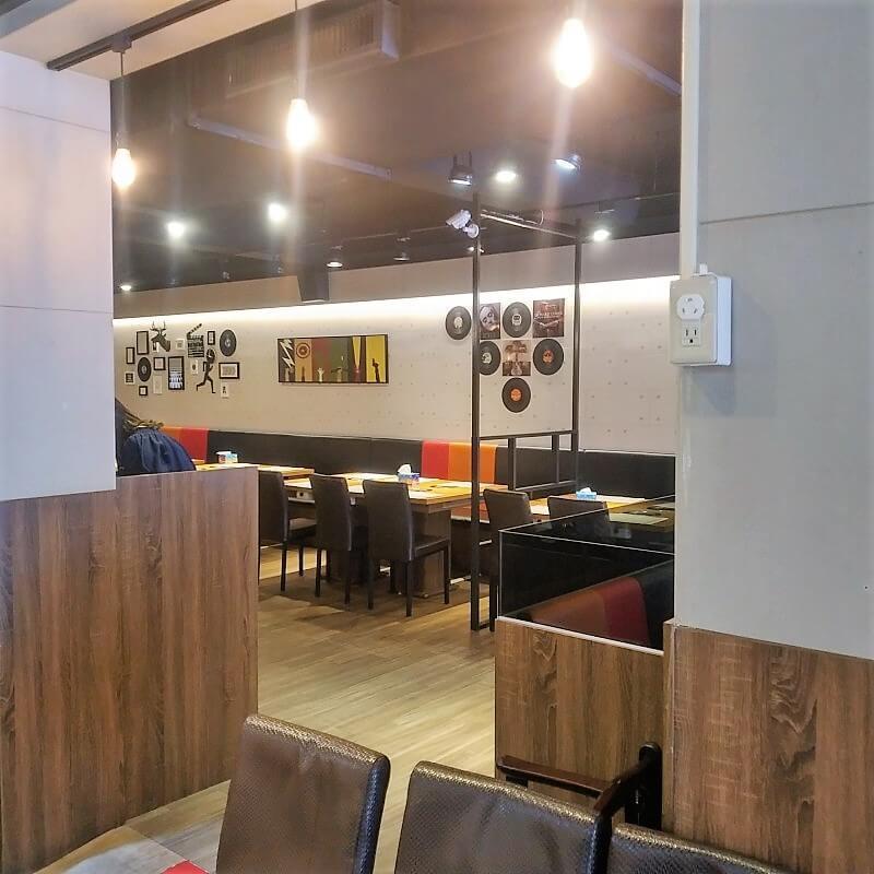 八德 老湯鍋 內部座位