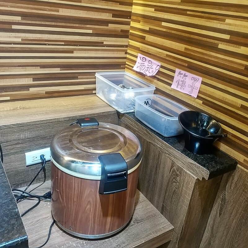 八德 老湯鍋 自助吧區白飯