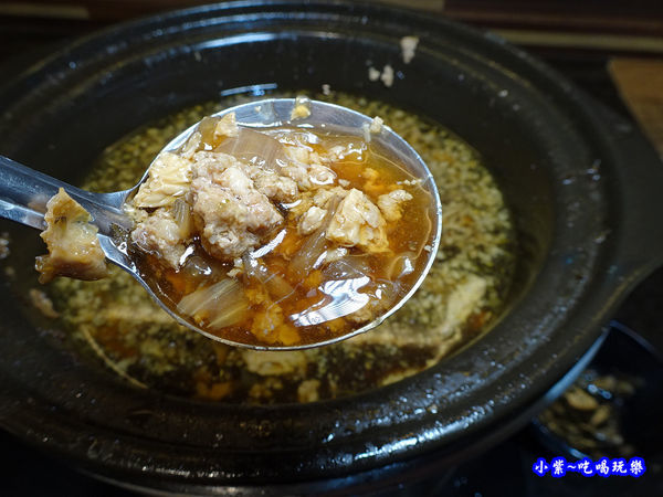 滷肉飯-老湯鍋八德店 (4).jpg