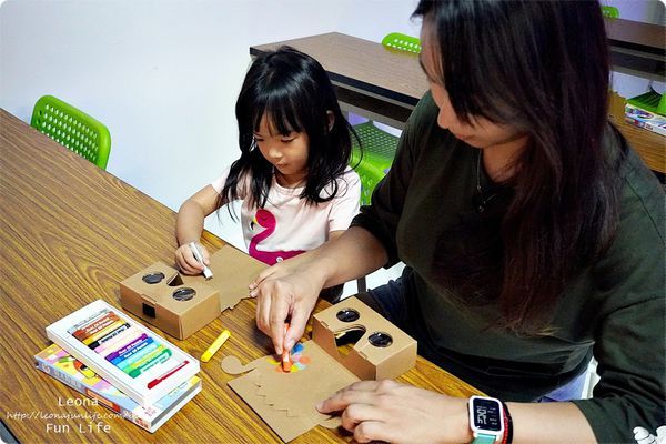 喜晶a光學觀光工廠 台中觀光工廠 台中室內親子景點 雨天備案 潭子親子景點 恐龍 布袋戲 射擊遊戲DSC08622