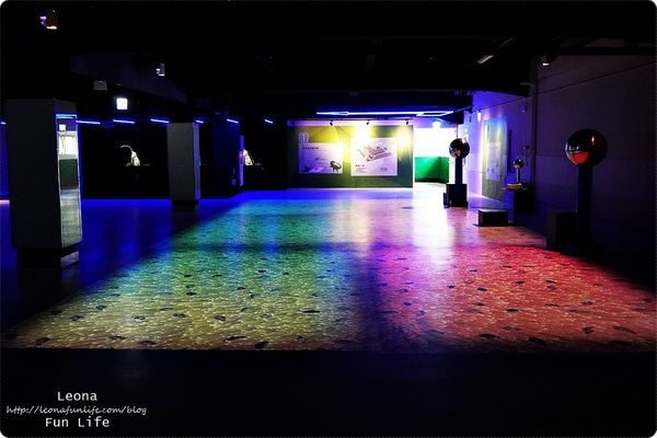 喜晶a光學觀光工廠 台中觀光工廠 台中室內親子景點 雨天備案 潭子親子景點 恐龍 布袋戲 射擊遊戲DSC08532