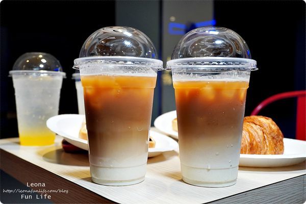 喜晶a光學觀光工廠 台中觀光工廠 台中室內親子景點 雨天備案 潭子親子景點 恐龍 布袋戲 射擊遊戲DSC08744.JPG