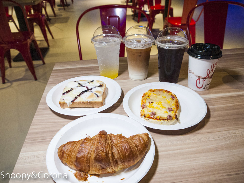 【台中景點】台中最新親子景點｜喜晶A光學觀光工廠～來當恐龍訓練師、DIY手作專屬的VR虛擬實境眼鏡