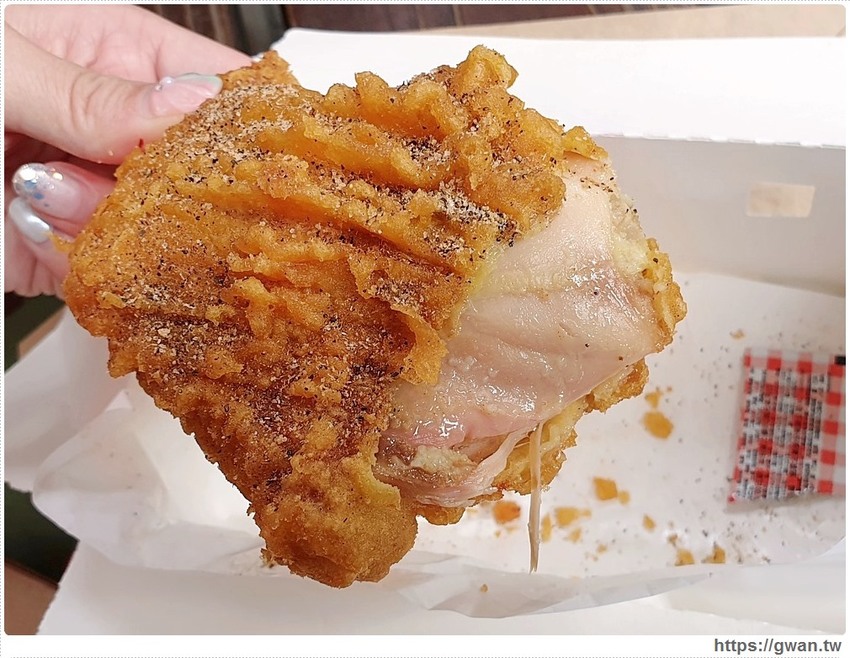 新店人吃起來～拿坡里炸雞全台第三間分店新開幕！！