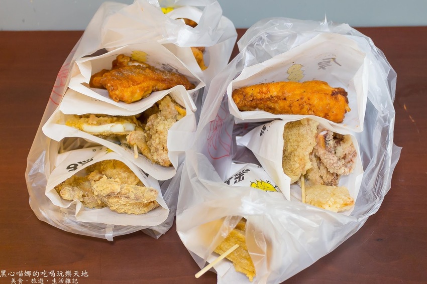 高雄左營︱厚一點雞排專賣店　超囂張！硬是比別人厚又噴汁滑嫩大雞排！涮嘴好吃追劇看電影不能沒有它！！