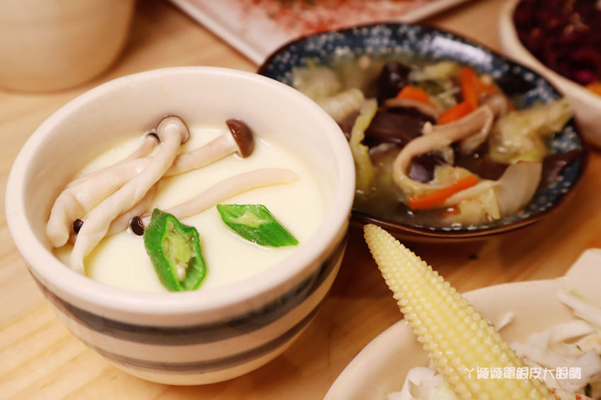 新竹美食推薦喜食廚房！新竹也有好吃又夢幻的彩虹漢堡，天公壇附近新開幕結合藝術的美食餐廳