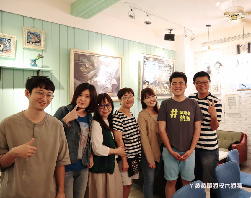 新竹美食推薦喜食廚房！新竹也有好吃又夢幻的彩虹漢堡，天公壇附近新開幕結合藝術的美食餐廳