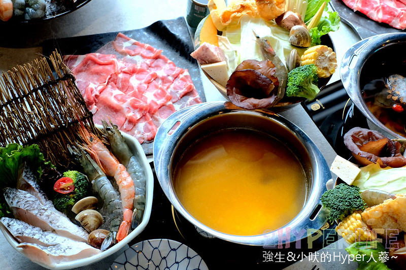 個人小火鍋,台中夜景餐廳推薦,台中東海火鍋推薦,台中沙鹿火鍋推薦,台中涮涮鍋,台中涮涮鍋推薦,台中火鍋,台中美食,崧shabushabu,崧價格,崧火鍋,東海夜市必吃,東海美食推薦 @強生與小吠的Hyper人蔘~