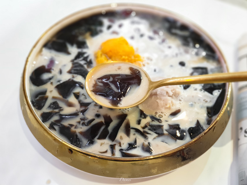 高雄鼓山｜芋室冰舖-網美系手工芋泥甜品，女孩們首選