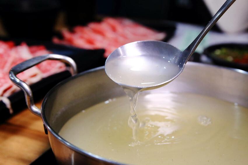 三重高中平價火鍋推薦！起司牛奶鍋、澎湃海鮮船、肉盤加量50%