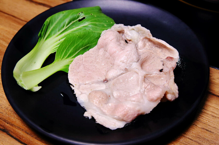 三重高中平價火鍋推薦！起司牛奶鍋、澎湃海鮮船、肉盤加量50%