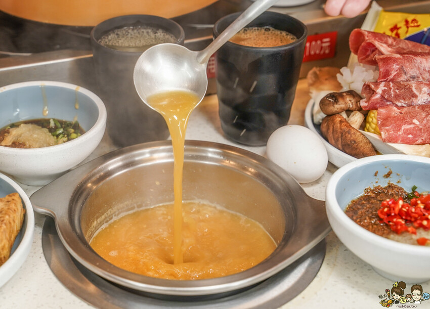 高雄首間 湯旺麻辣回轉火鍋-高雄總店，新奇有趣迴轉鍋物料自取 x 平價火鍋吃到飽 - 跟著尼力吃喝玩樂＆親子生活