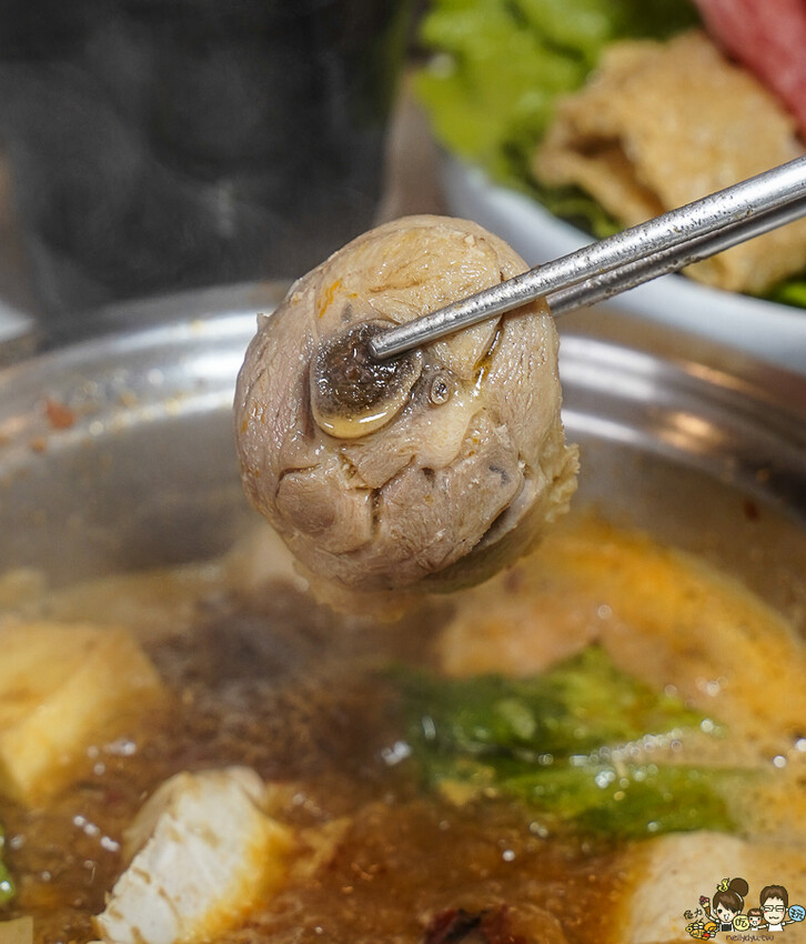 高雄首間 湯旺麻辣回轉火鍋-高雄總店，新奇有趣迴轉鍋物料自取 x 平價火鍋吃到飽 - 跟著尼力吃喝玩樂＆親子生活