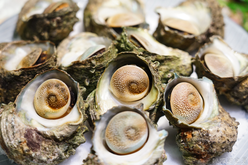 [馬祖旅遊]絕美東引-湛藍無暇海洋 礁岩純白燈塔 彷彿在歐洲ㄧ般 怎能讓人不愛你 東引一日行程景點規劃  東引燈塔(內有影片)