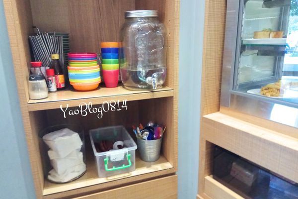 à Table_餐具.jpg à Table_餐具.jpg