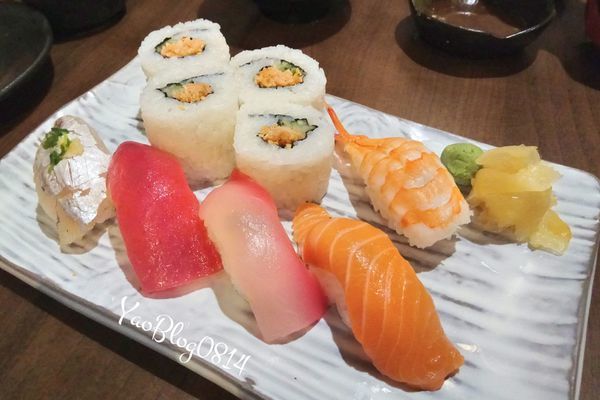 十六區_綜合握壽司.jpg 十六區_綜合握壽司.jpg