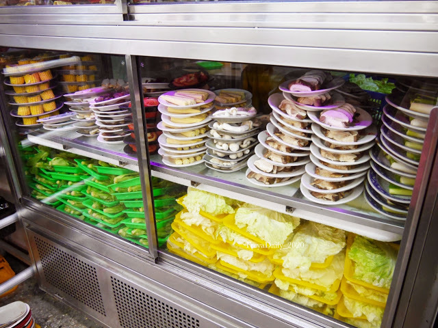 2020,  February │雅香石頭火鍋│走吧台北哪裡吃美食：西門町 台北必吃便宜火鍋 半夜也吃得到的排隊美食