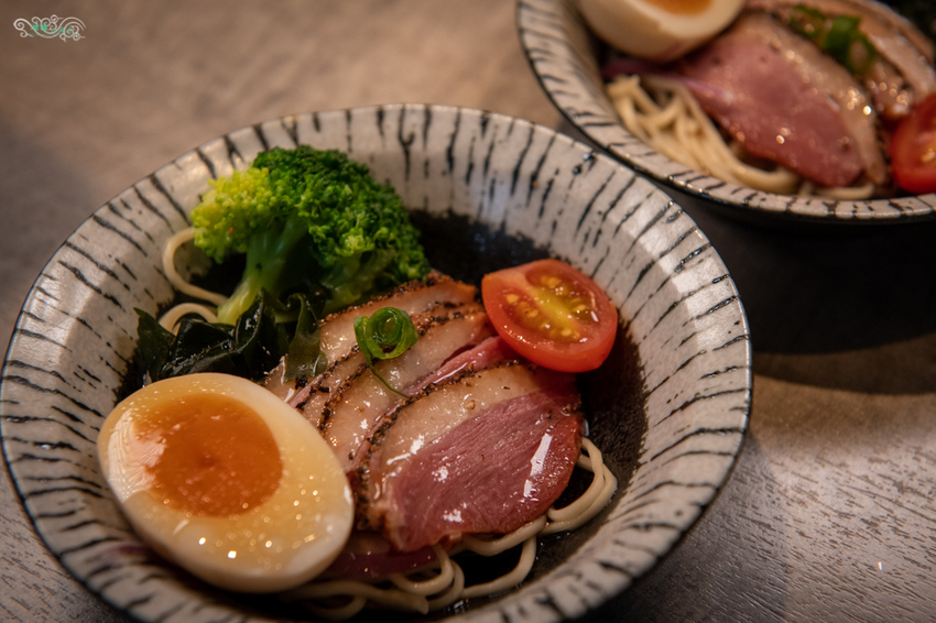 新竹無菜單料理》山上走走 日式無菜單海鮮鍋物 - 千元超值無菜單生猛海鮮火鍋 活體波士頓龍蝦 X A5和牛 X 松露龍蝦雜炊粥 - 時空幻境 凌雲江海清