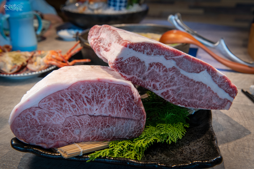 新竹無菜單料理》山上走走 日式無菜單海鮮鍋物 - 千元超值無菜單生猛海鮮火鍋 活體波士頓龍蝦 X A5和牛 X 松露龍蝦雜炊粥 - 時空幻境 凌雲江海清