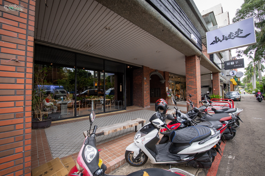 新竹無菜單料理》山上走走 日式無菜單海鮮鍋物 - 千元超值無菜單生猛海鮮火鍋 活體波士頓龍蝦 X A5和牛 X 松露龍蝦雜炊粥 - 時空幻境 凌雲江海清