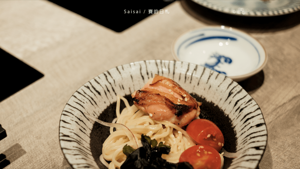 新竹無菜單料理 山上走走 日式海鮮鍋物 新鮮的頂級漁貨 鹿兒島A5黑毛和牛作成的壽司生魚片燒烤 金箔冰淇淋 賽的日札-6-min.png