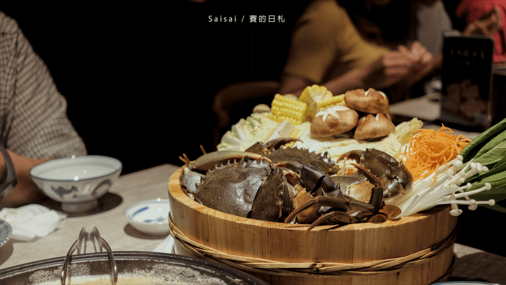 新竹無菜單料理 山上走走 日式海鮮鍋物 新鮮的頂級漁貨 鹿兒島A5黑毛和牛作成的壽司生魚片燒烤 金箔冰淇淋 賽的日札-15-min.png