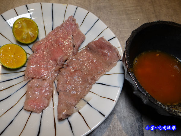 美國肩小排-山上走走 (1).jpg