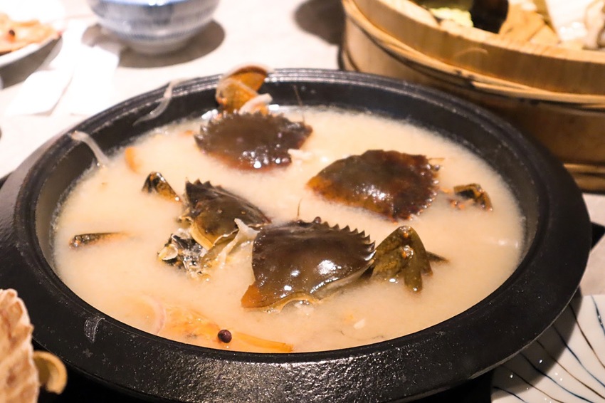 【新竹美食】山上走走｜千元吃到鹿兒島A5和牛、無菜單料理、新竹日式鍋物、活體海鮮鍋物等頂級食材