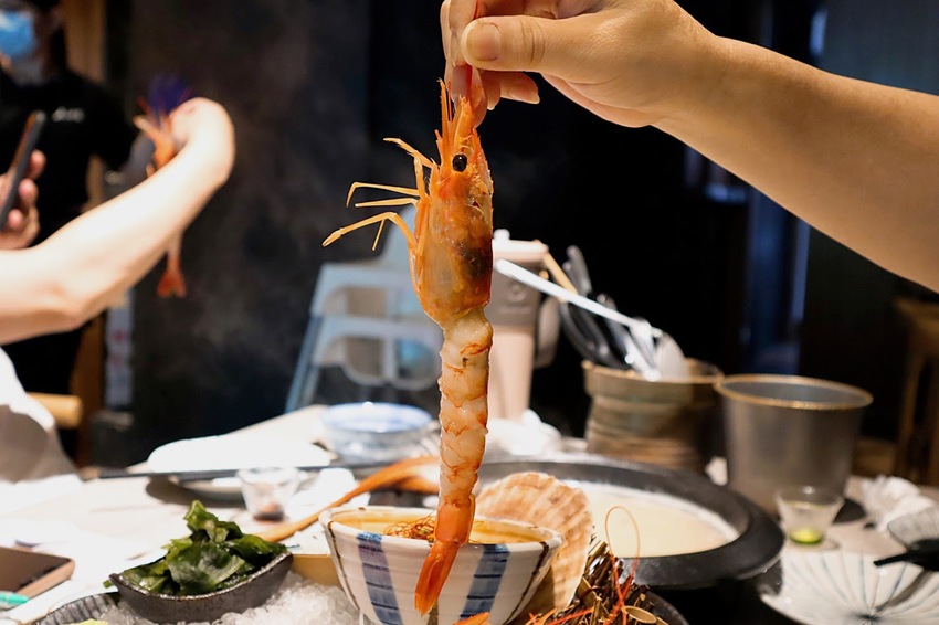 【新竹美食】山上走走｜千元吃到鹿兒島A5和牛、無菜單料理、新竹日式鍋物、活體海鮮鍋物等頂級食材