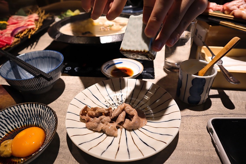 【新竹美食】山上走走｜千元吃到鹿兒島A5和牛、無菜單料理、新竹日式鍋物、活體海鮮鍋物等頂級食材