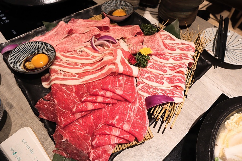 【新竹美食】山上走走｜千元吃到鹿兒島A5和牛、無菜單料理、新竹日式鍋物、活體海鮮鍋物等頂級食材