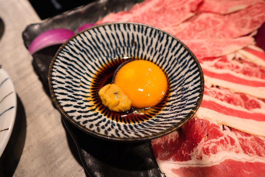 【新竹美食】山上走走｜千元吃到鹿兒島A5和牛、無菜單料理、新竹日式鍋物、活體海鮮鍋物等頂級食材