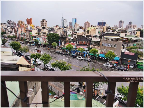 台南旅遊住宿_台南海安藝術公寓