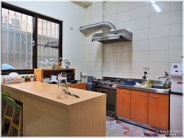 台南旅遊住宿_台南海安藝術公寓