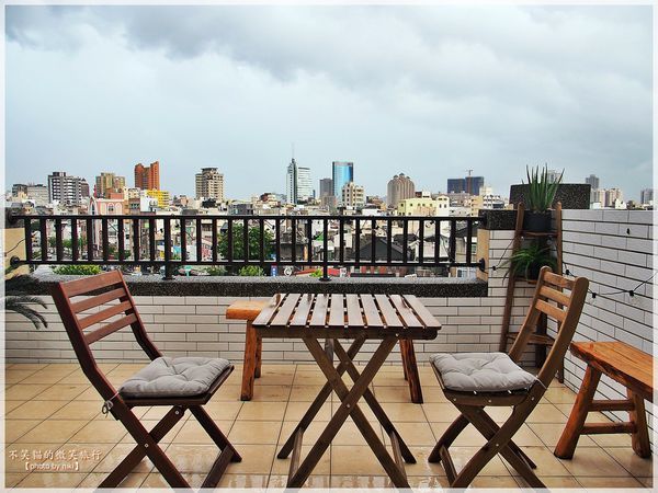 台南旅遊住宿_台南海安藝術公寓