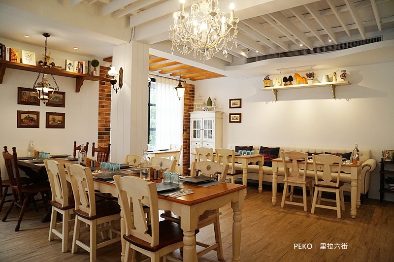 新店美食.新店早午餐.里拉六街.中央六街美食.里拉六街菜單.里拉六街新店.里拉六街歐陸廚房.里拉六街義大利麵.