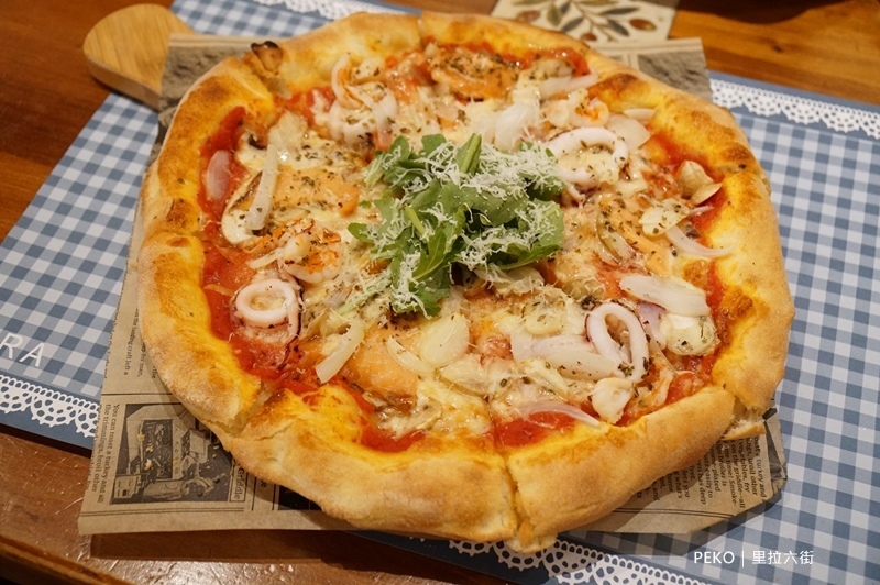 新店美食.新店早午餐.里拉六街.中央六街美食.里拉六街菜單.里拉六街新店.里拉六街歐陸廚房.里拉六街義大利麵.