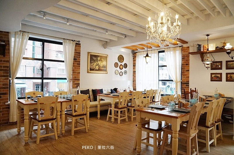 新店美食.新店早午餐.里拉六街.中央六街美食.里拉六街菜單.里拉六街新店.里拉六街歐陸廚房.里拉六街義大利麵.