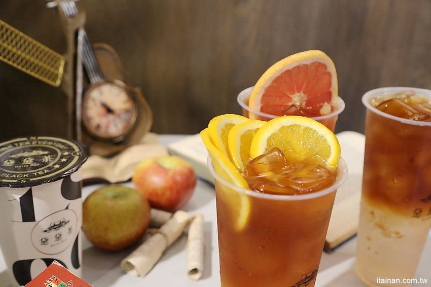 黛黛茶Daily Dae~台中精明商圈IG打卡新亮點!歐風茶飲x紅磚老洋房的紅茶時光，來個時尚奢華的貴婦下午茶吧! - 台南好Food遊