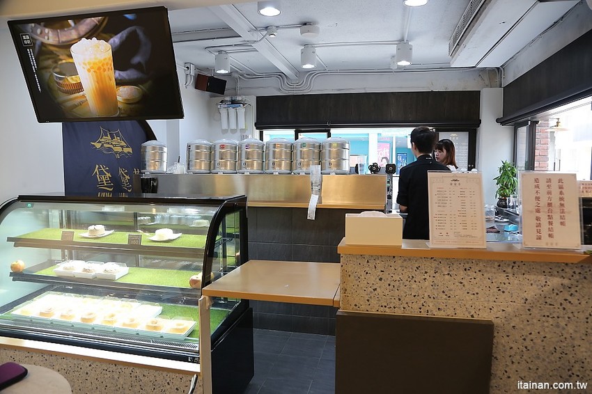 黛黛茶Daily Dae~台中精明商圈IG打卡新亮點!歐風茶飲x紅磚老洋房的紅茶時光，來個時尚奢華的貴婦下午茶吧! - 台南好Food遊