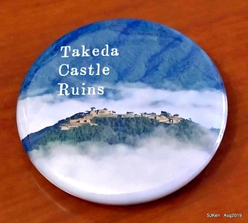 053-69697543_2625097907547998_4730078844935995392_n-001